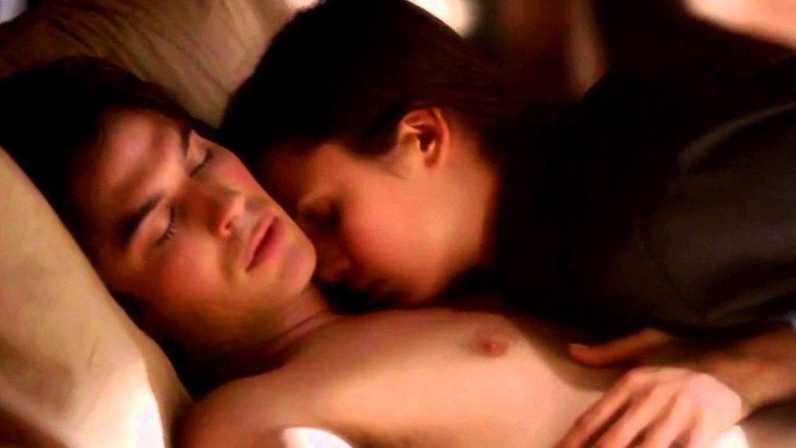 Поцелуй в шею