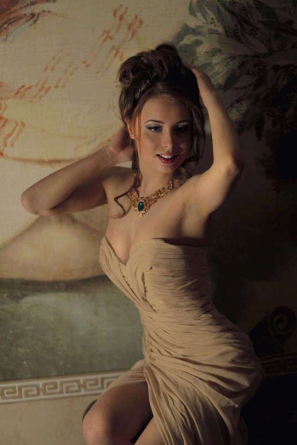 Юлия Целинская ню