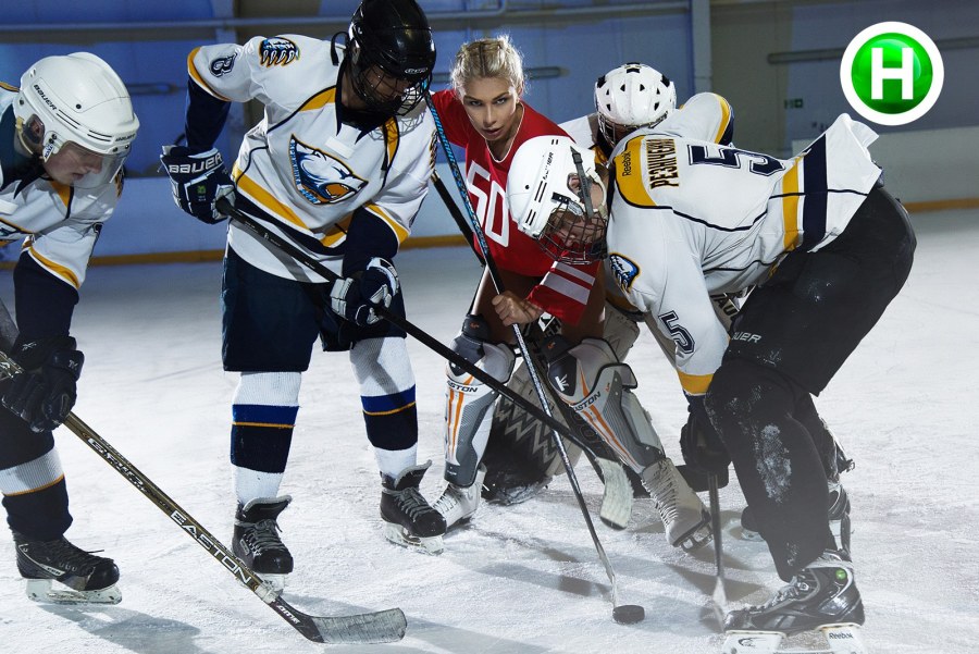 Юлия Гельтсман в купальнике