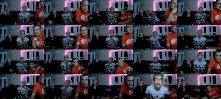 Lady Leo в купальнике