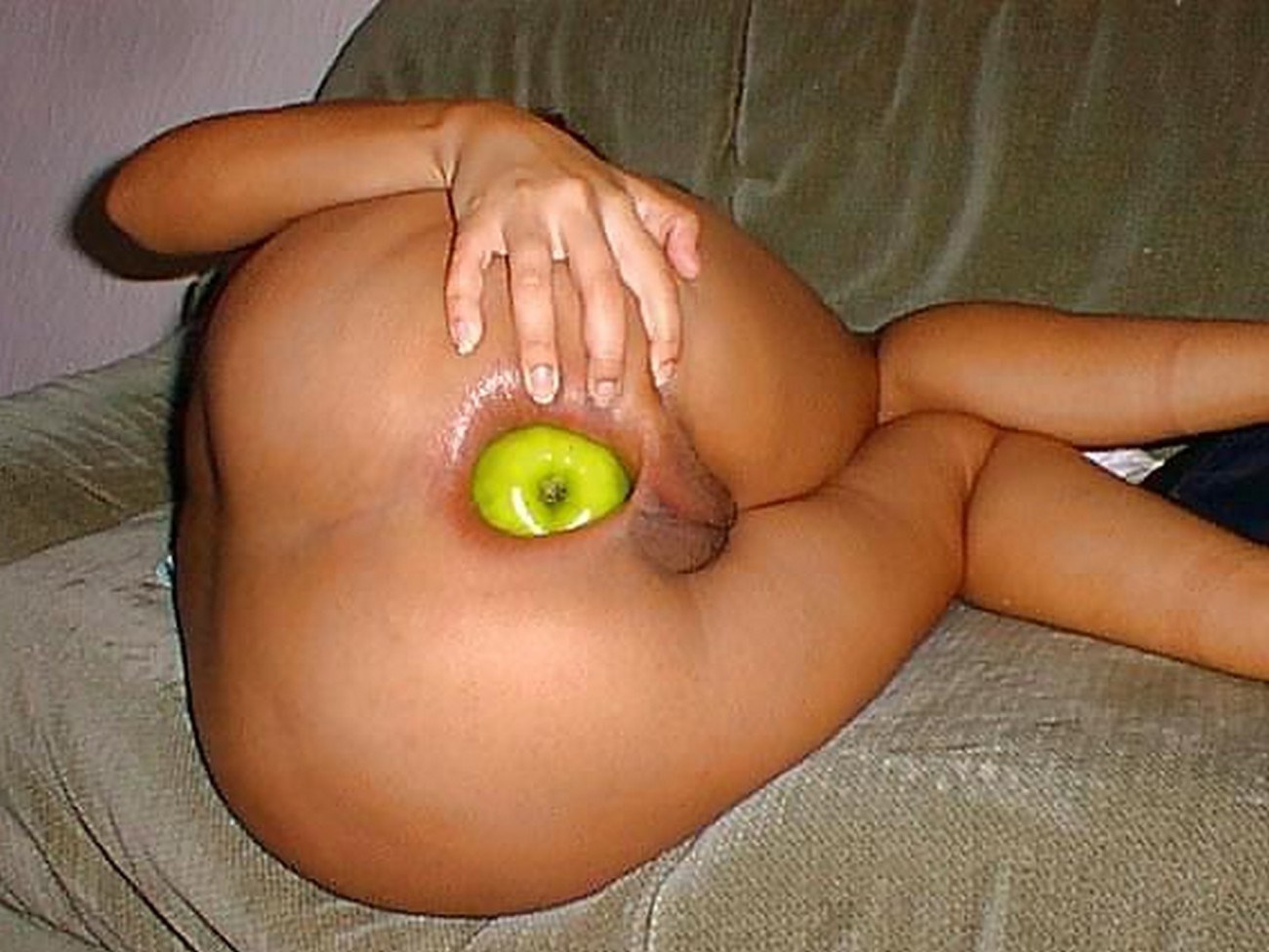 большое яблоко анал фото 4