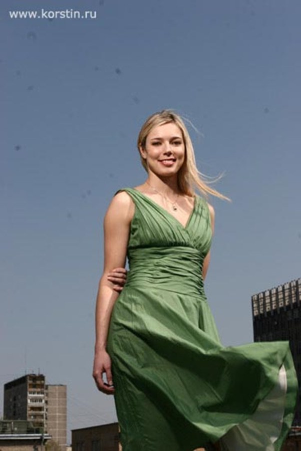 Кортни Блю Илона