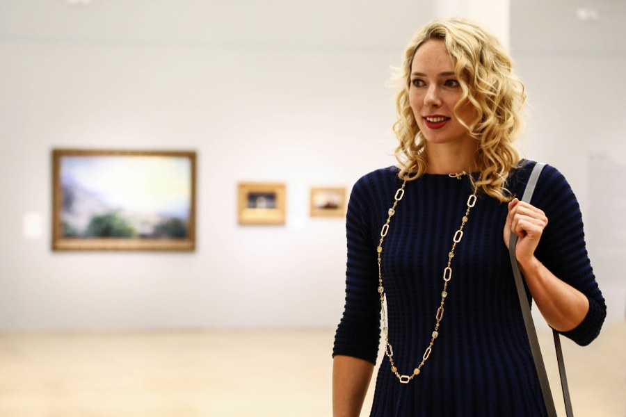 Девушка в купальнике