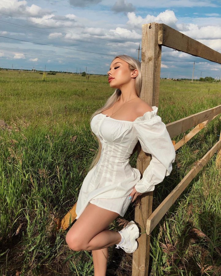 Кристина Мусатова голая