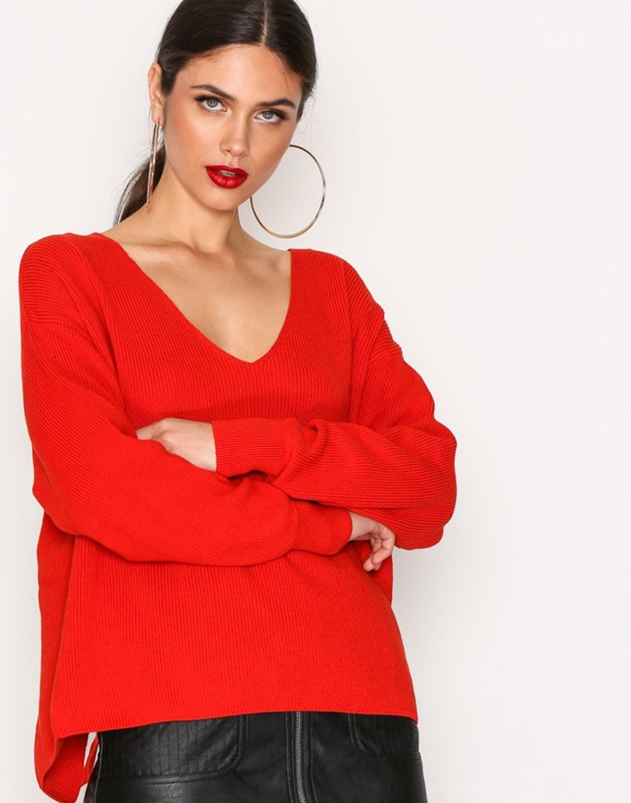 Вика Бронова голая