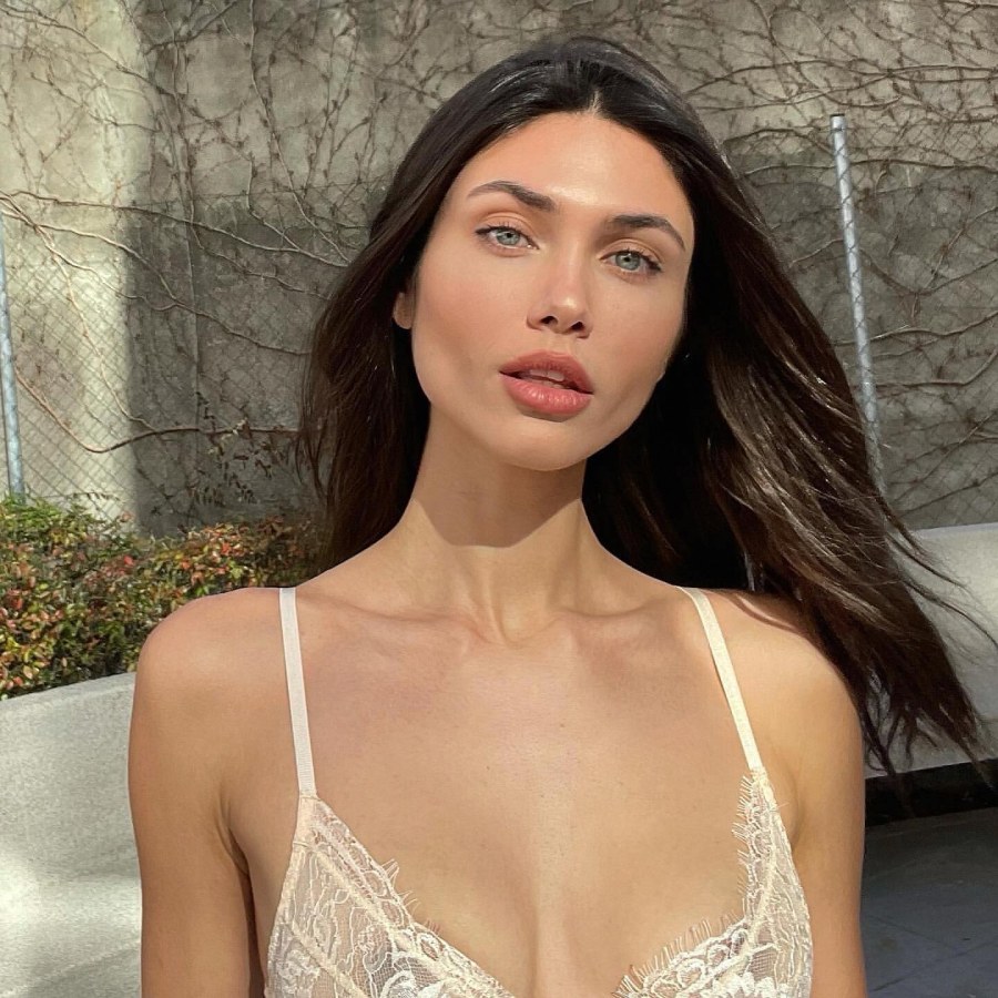 Victoria Bronova бикини