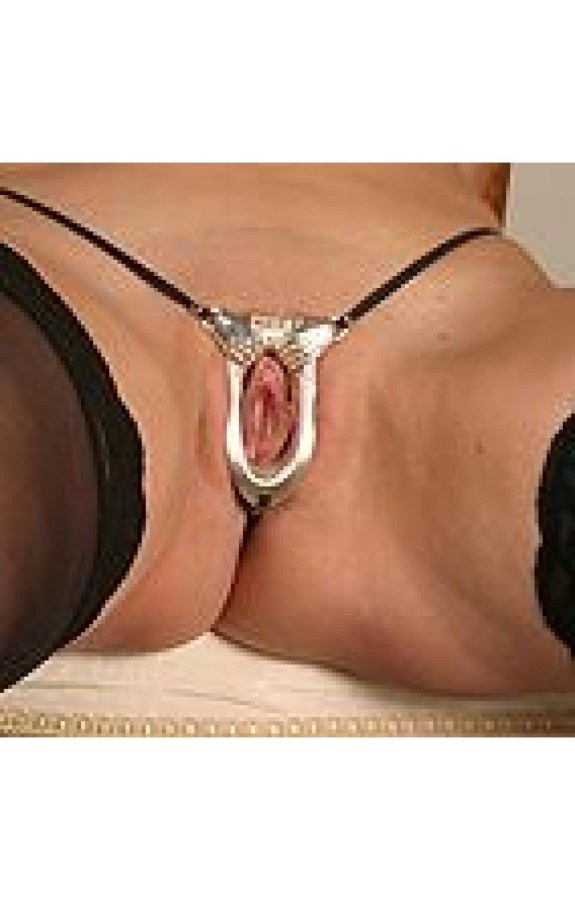 Трусики с дырочкой частное