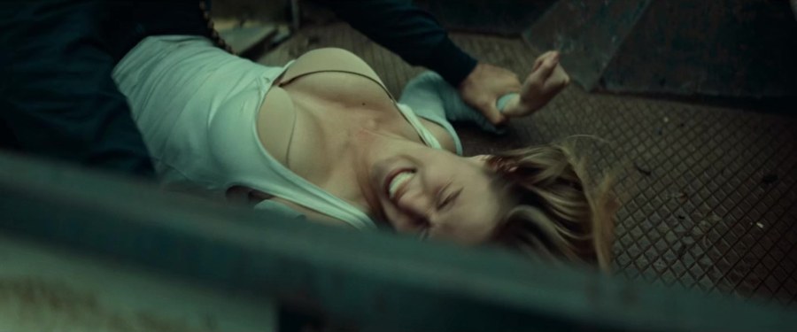 Милена Радулович Балканский рубеж грудь