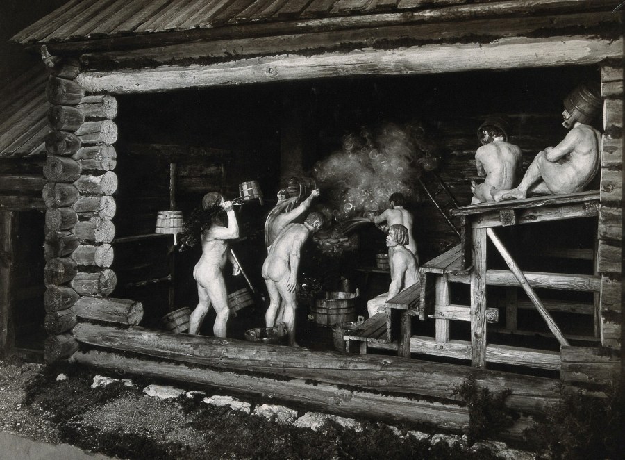 Голые советские женщины