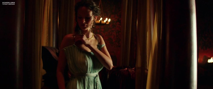 Каролина Бенефилд порнография