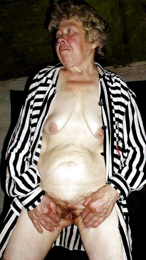Голые худые старые женщины