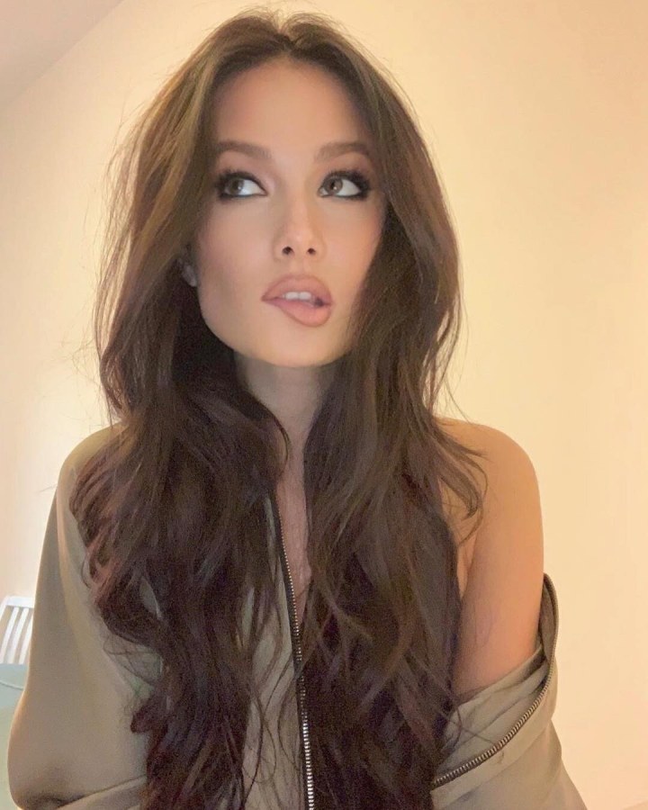 Арина Дроздецкая фото ню полное