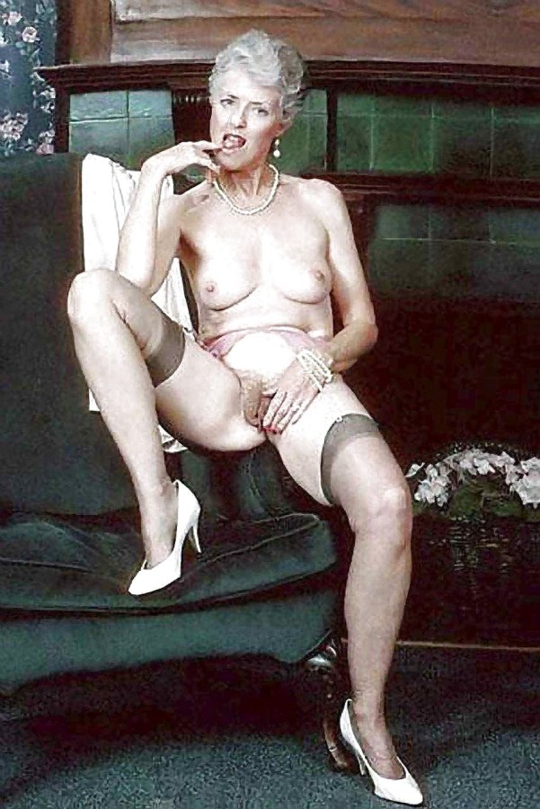 Порнофильмы с старыми бабками