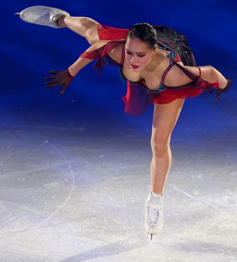 Блонда Надия