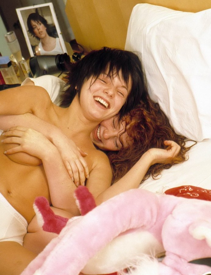 Лена Катина и Юля Волкова голые