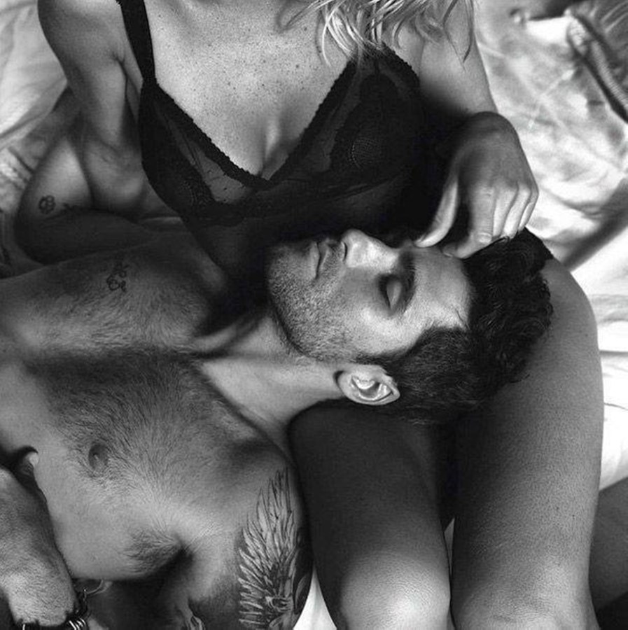 Страсть в постели любовь