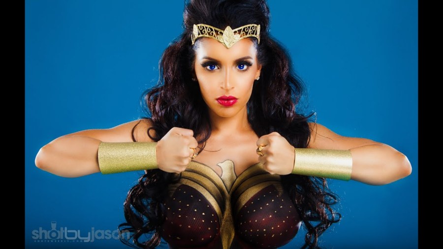 Wonder woman in Peril